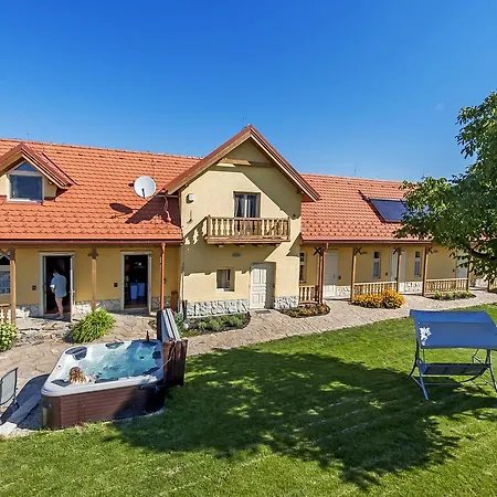 Tokaj Ostrozovic 3* Veľká Tŕňa