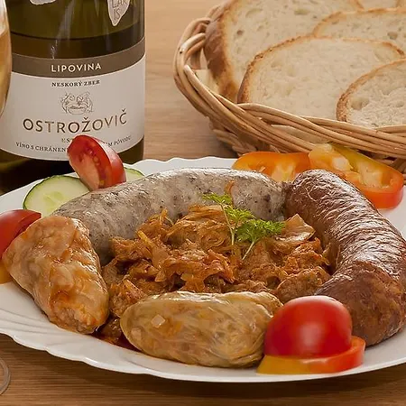 Tokaj Ostrozovic Πανσιόν Veľká Tŕňa
