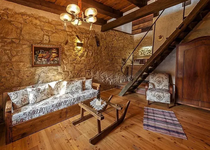 Tokaj Ostrozovic