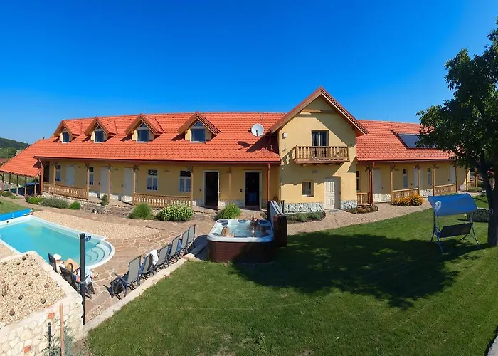 Gæstehus Tokaj Ostrozovic 4*