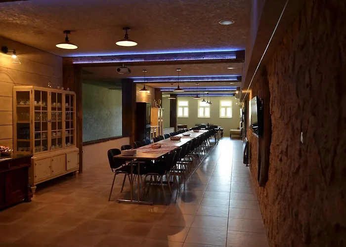 Tokaj Ostrozovic